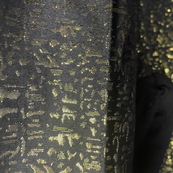 Women’s gold slack size medium - Picture 4 of 8